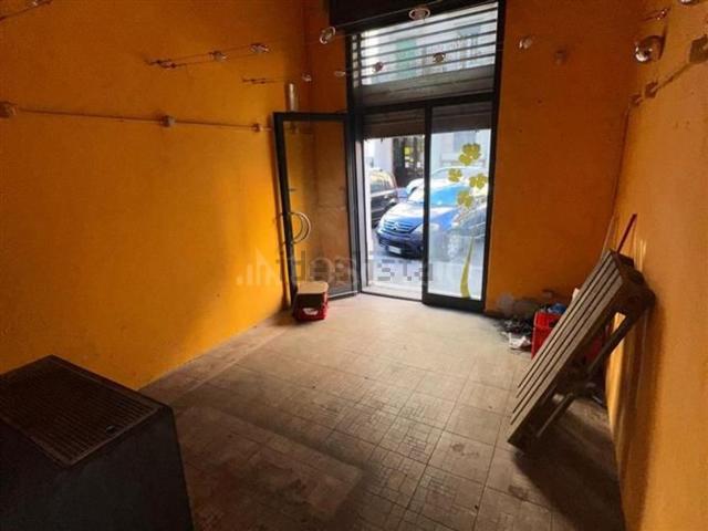 Locale in vendita di 21 m² in Via Bonifacio