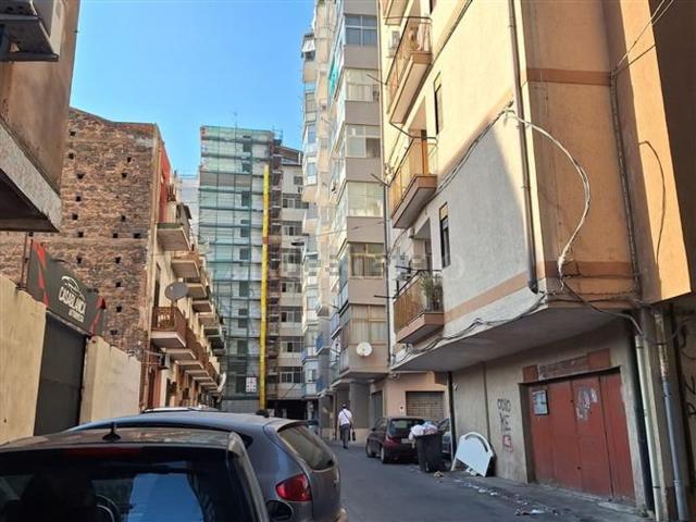 Locale in vendita di 21 m² in Via Sergio Forti