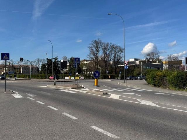 Locale in vendita di 220 m²