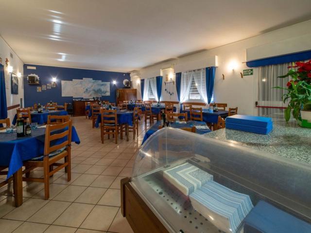 Locale in vendita di 220 m² in Via Alto Adige