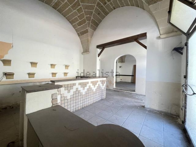 Locale in vendita di 220 m² in Via Guglielmo Massaglia, 108