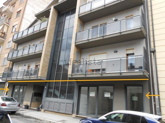 Locale in vendita di 220 m² in Via XXIV Maggio, 21