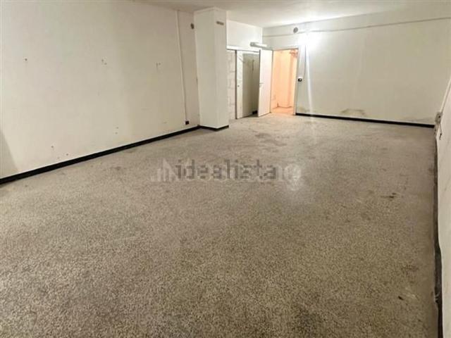 Locale in vendita di 220 m² in Piazza della Vittoria
