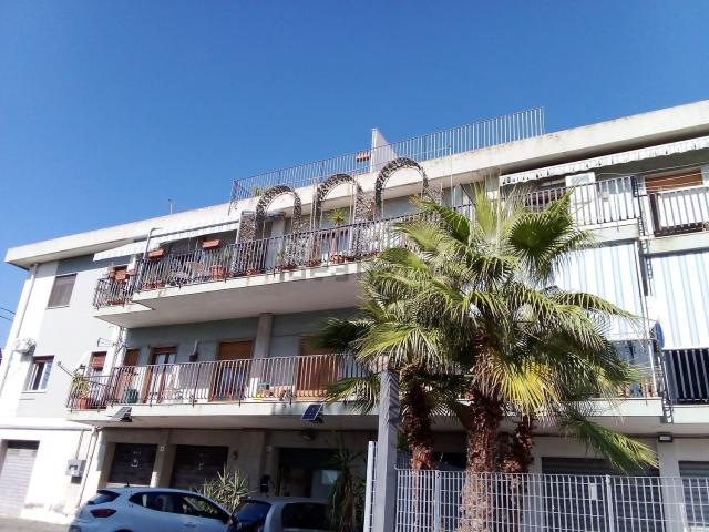 Locale in vendita di 222 m² in Via Sgroppillo, 185