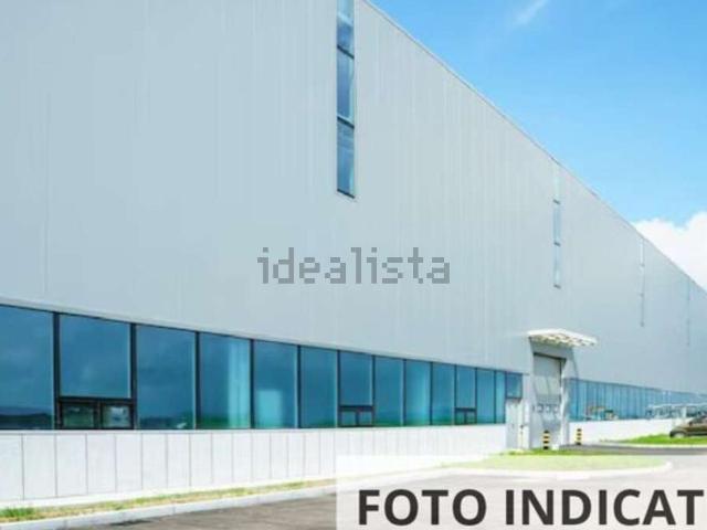 Locale in vendita di 223 m² in Viale XXIII Settembre 1845