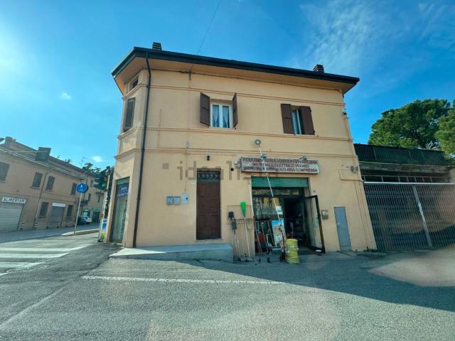 Locale in vendita di 224 m² in Via San Giovanni