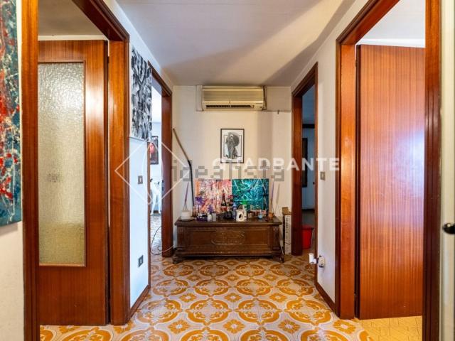 Locale in vendita di 228 m² in Piazza don Rino Brasola