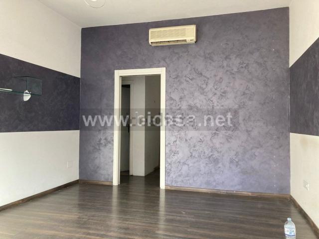 Locale in vendita di 22 m² in Via Andrea Costa
