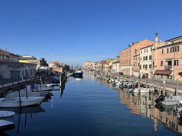 Locale in vendita di 22 m²