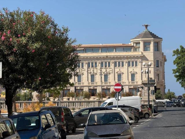 Locale in vendita di 22 m²