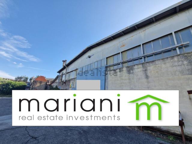 Locale in vendita di 2300 m² in Via Casilina