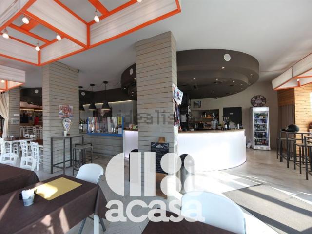 Locale in vendita di 230 m²