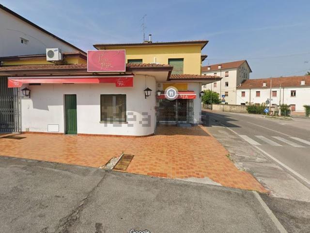 Locale in vendita di 230 m² in Via tessitura, 13