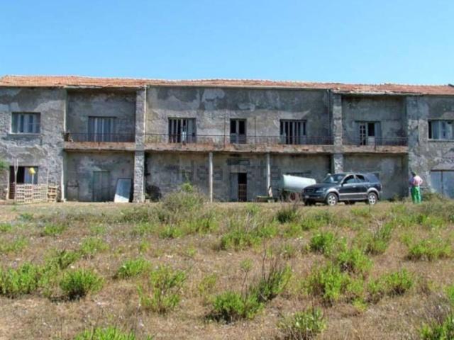Locale in vendita di 230 m² in Contrada Scopari