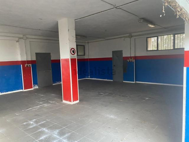 Locale in vendita di 235 m² in Via Malipassi, 19