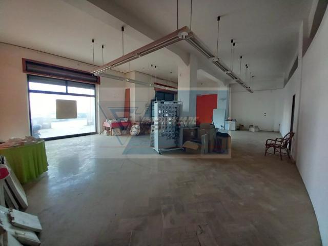 Locale in vendita di 235 m² in Viale Scala Greca