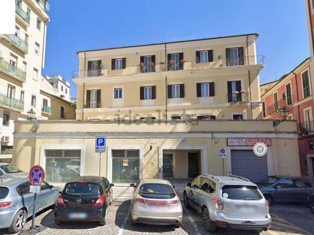 Locale in vendita di 236 m² in Piazza Giacomo Matteotti