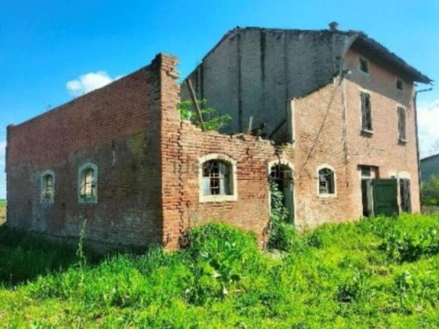 Locale in vendita di 239599 m² in Via Pierino Turrini, 12