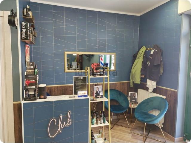 Locale in vendita di 27 m² in Via Manzoni, 42