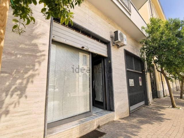 Locale in vendita di 27 m² in Via Pasquale Battistessa, 30