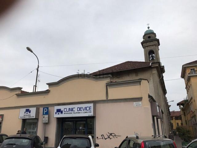 Locale in vendita di 240 m²