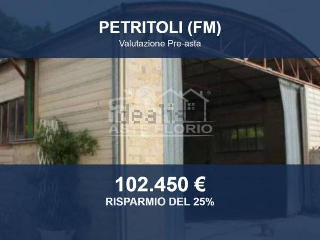 Locale in vendita di 240 m² in Contrada Paganelli