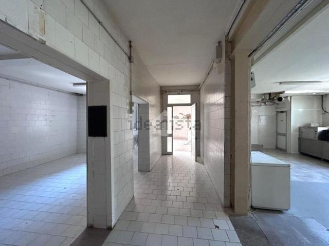 Locale in vendita di 240 m² in Corso Vittorio Emanuele II, 200