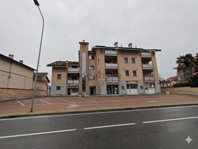 Locale in vendita di 246 m² in Via Torino