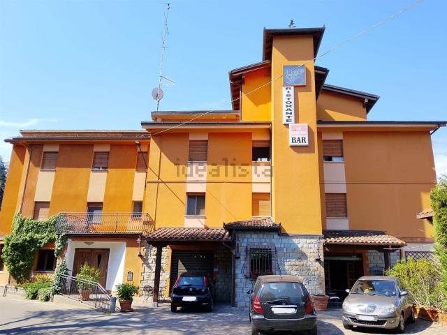 Locale in vendita di 2477 m²