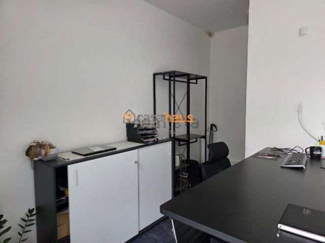 Locale in vendita di 24 m² in Piazza Gries