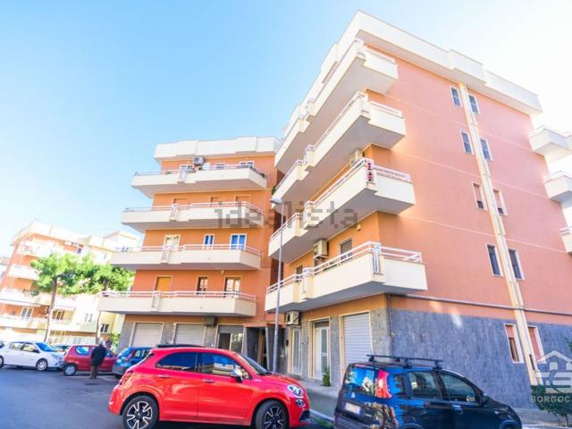 Locale in vendita di 24 m² in Via Pietro Nenni, 14