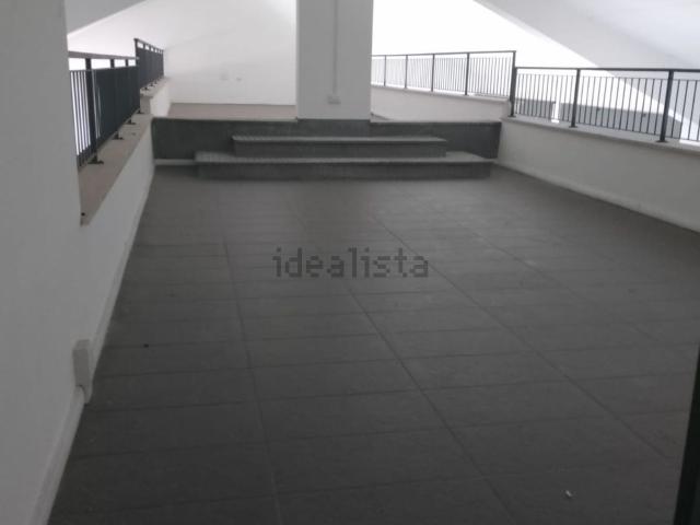 Locale in vendita di 250 m² in Via Giuseppe Verdi