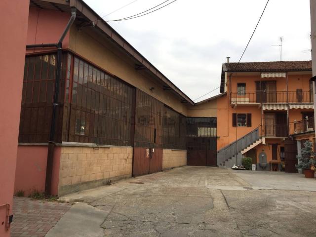 Locale in vendita di 250 m² in Via del Bastone