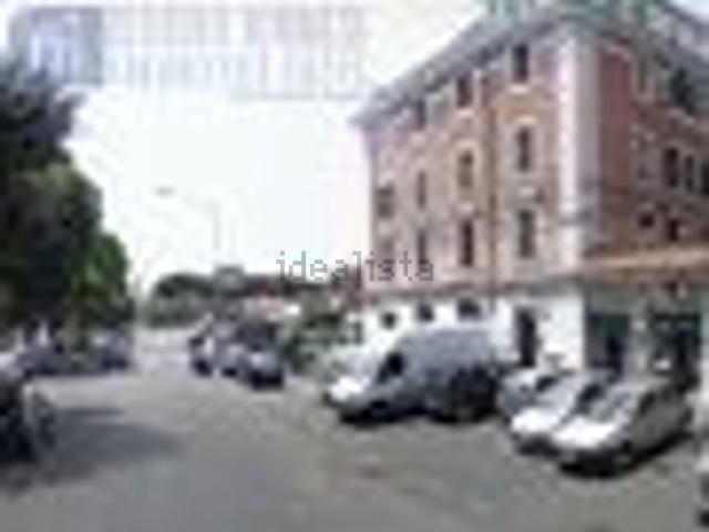 Locale in vendita di 250 m² in Via Ostiense, 39