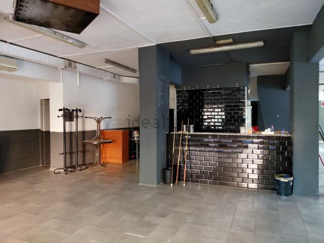 Locale in vendita di 250 m² in Via Leopoldo Ruspoli, 95