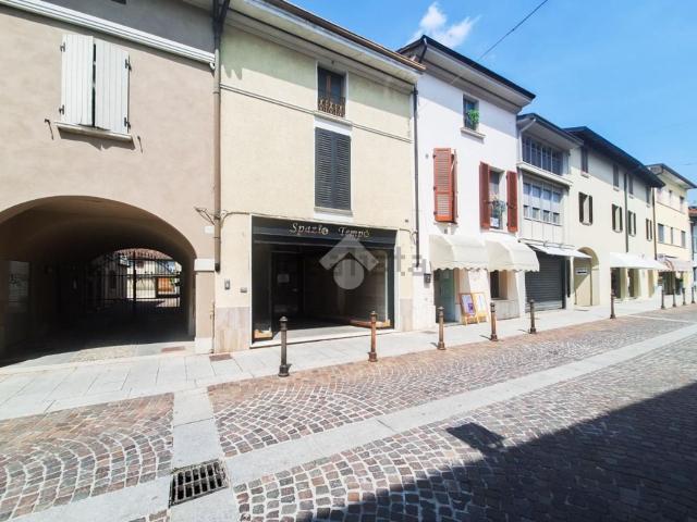 Locale in vendita di 250 m² in Via XX Settembre, 50