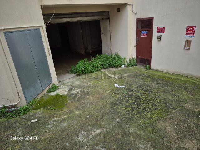 Locale in vendita di 250 m² in Viale della Musica