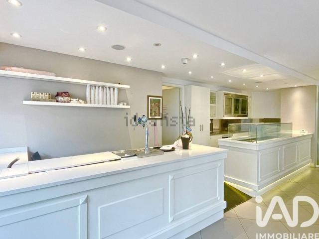 Locale in vendita di 250 m² in Viale Guglielmo Marconi