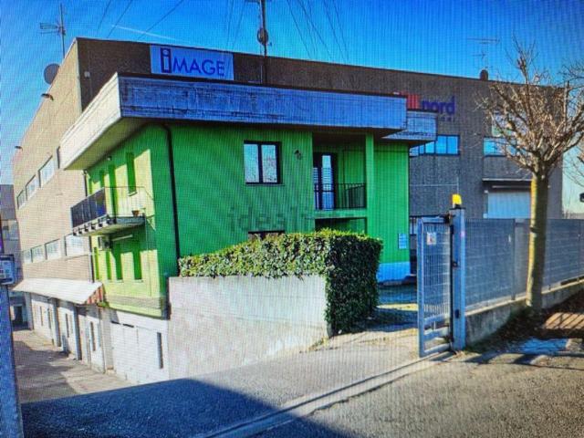 Locale in vendita di 250 m² in Corso Italia