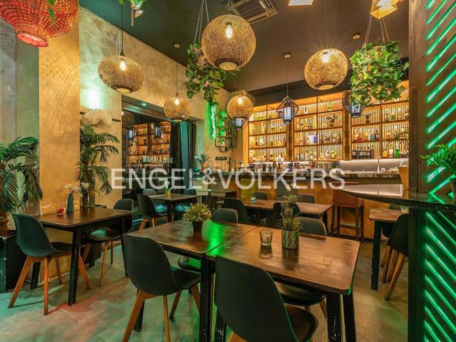 Locale in vendita di 250 m² in Piazza di Ponte Lungo