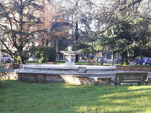 Locale in vendita di 250 m² in Piazzale delle Rimembranze