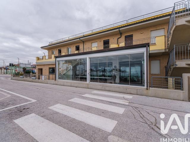 Locale in vendita di 252 m² in Viale Quattro Novembre, 298