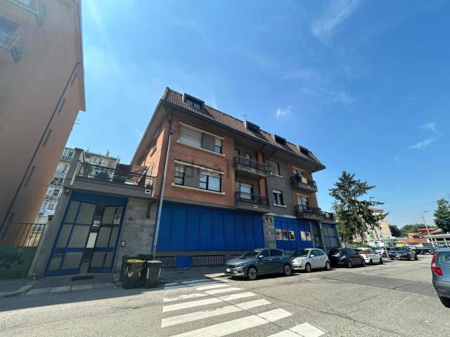Locale in vendita di 255 m² in Via Emilio Brusa, 59
