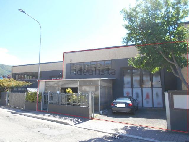 Locale in vendita di 255 m² in Via Signorini