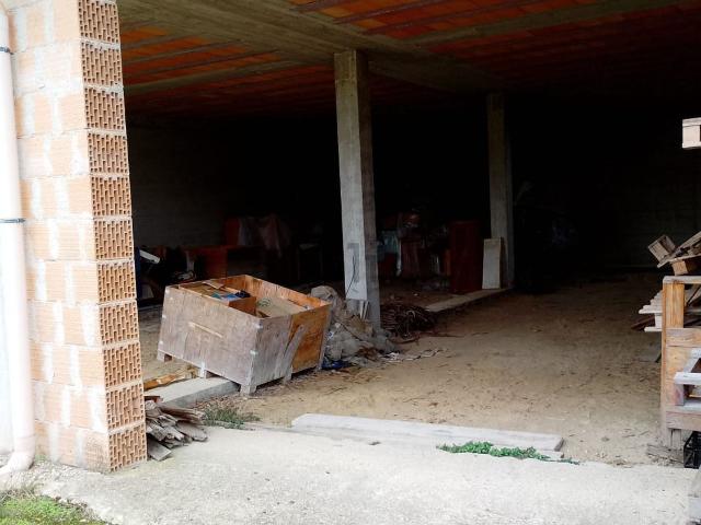 Locale in vendita di 255 m² in Contrada San Giacomo