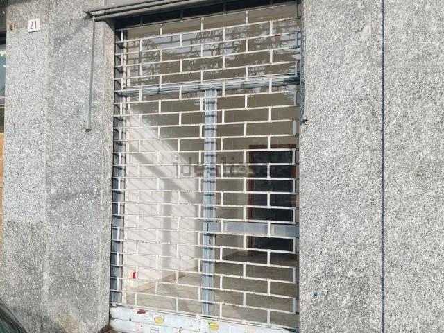 Locale in vendita di 25 m² in Piazza Giacomo Matteotti