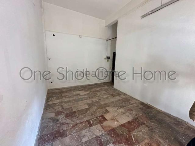 Locale in vendita di 25 m² in Vicolo A Viale Tica