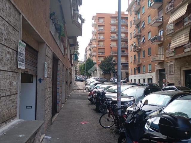 Locale in vendita di 25 m² in Via Antonio Spinetti, 18