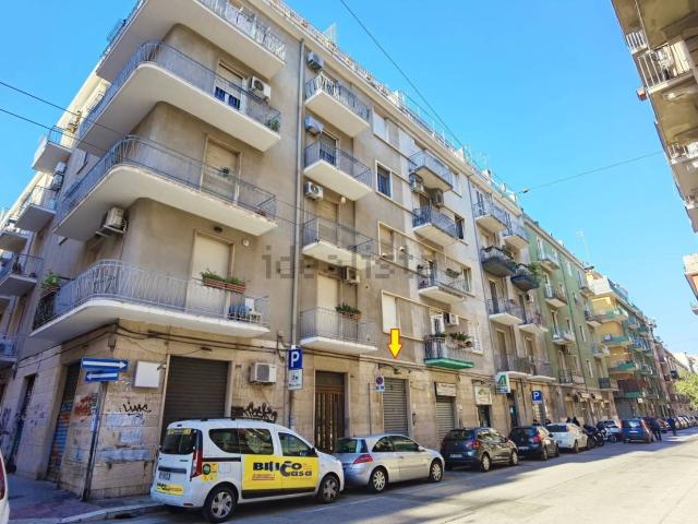 Locale in vendita di 25 m² in Via dei Mille, 101