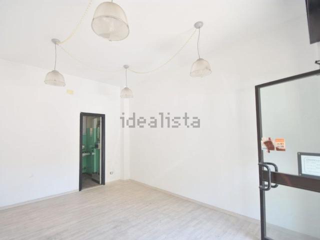 Locale in vendita di 25 m² in Via Ettore Paladini, 94